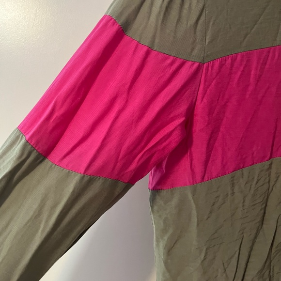 S Green & Pink Button-Down Collared Shirt - Picture 6 of 13